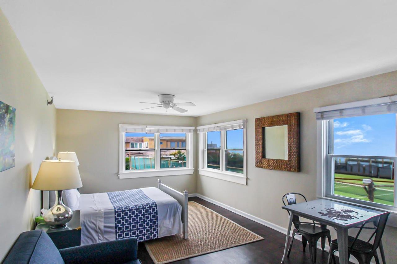 Clegg'S Hotel Ocean Beach Bagian luar foto